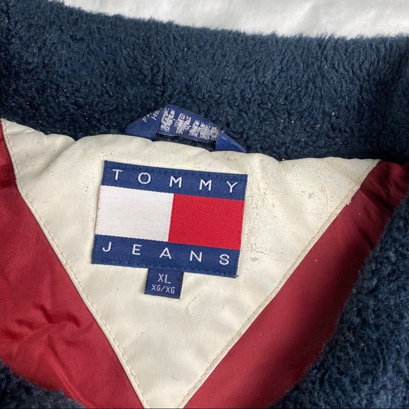 Vintage Tommy Hilfiger Quilted Puffer Jacket - Picture 8 of 8